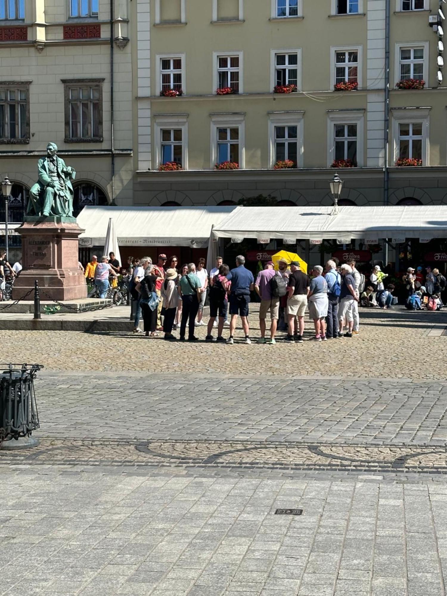 ヴロツワフRynek Pod Fredraアパートメント エクステリア 写真